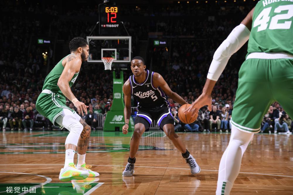 超俱乐部的 超俱乐部的