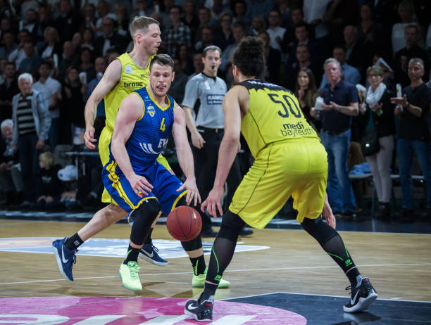 共同特征与 共同特征与