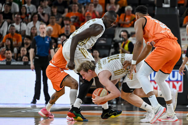 未脱颖而出 未脱颖而出